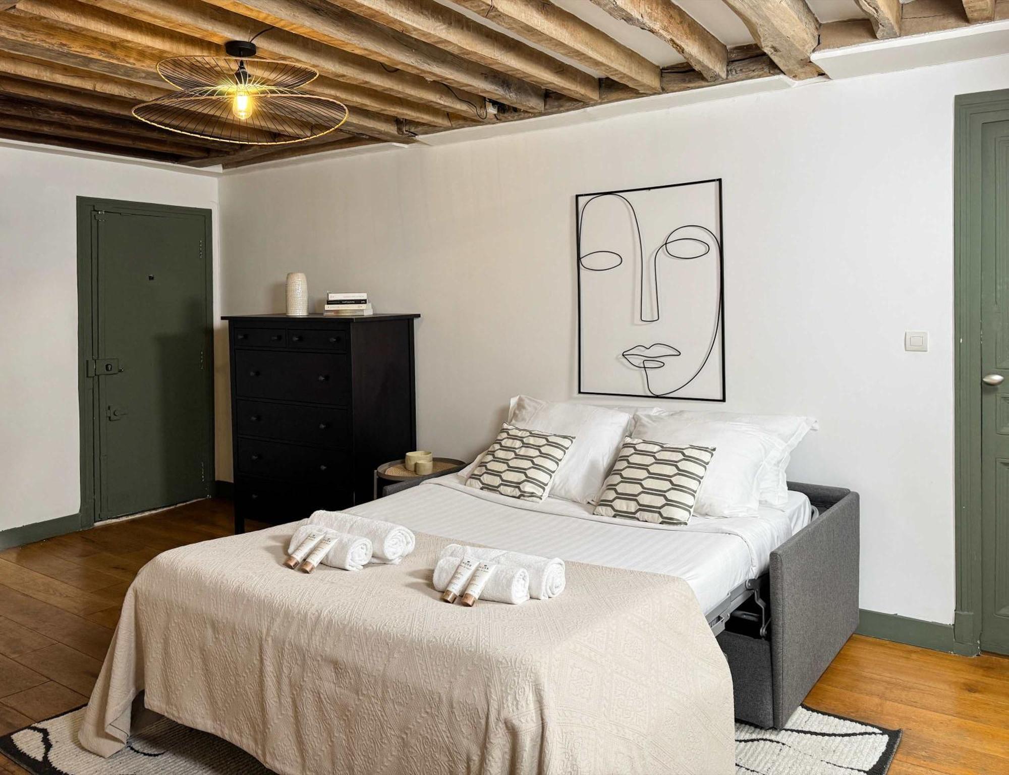 Unique Authentic In Le Marais Appartamento *