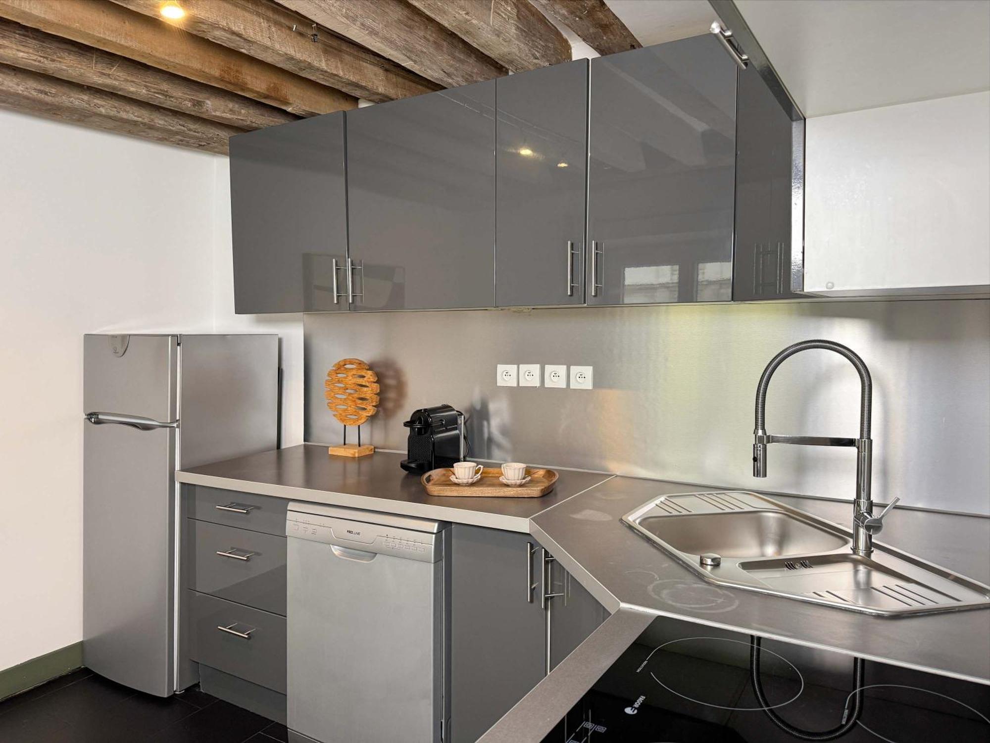 Appartamento Unique Authentic In Le Marais